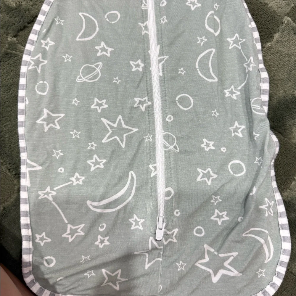 Love to dream Swaddle Up Sleep Sack in Sage Green with White Star Moon Print
